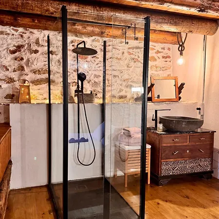 Apartment Cal David Estamariu